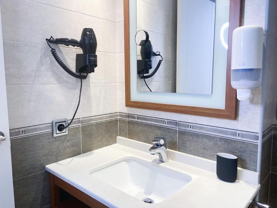Espectacular Apartamento Con Vistas En Escaldes - 10Min Caminando Al Centro - Parking Gratis L By Bonesvacances Exterior photo